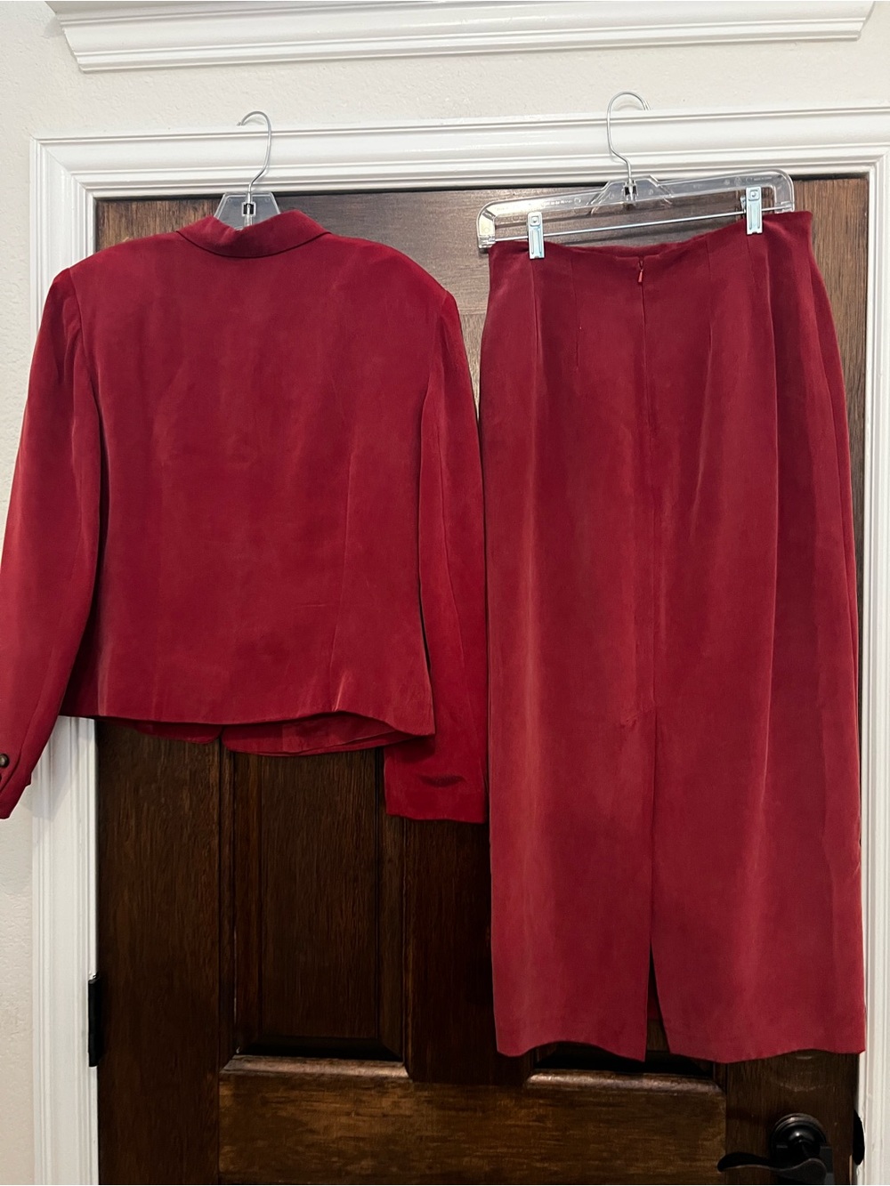 Classic Red Silk Jacket and Skirt Set - Picture 5 of 6